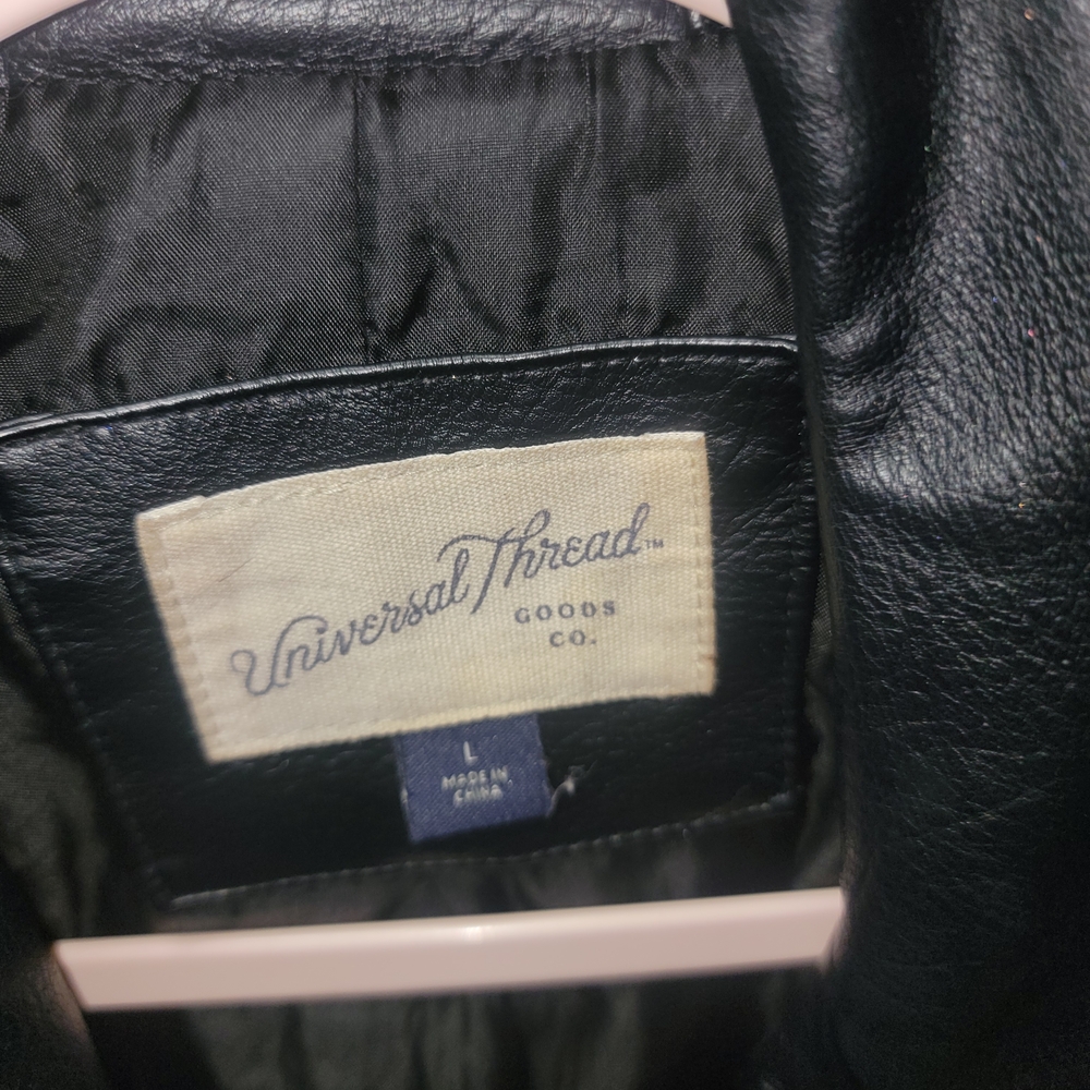 Large Universal Thread Black Leather Jacket